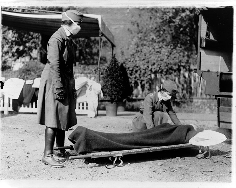 Demonstration at the Red Cross Emergency Ambulance Station in Washington, DC during the influenza epidemic.