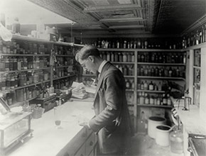 A pharmacist at People’s Drug Store No. 5, at 8th and H Streets, NE, Washington, DC. During the epidemic, residents flocked to druggists to purchase a host of medications for influenza, many of them little more than snake-oil curatives.