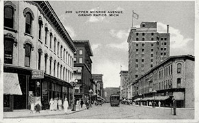 A view of Upper Monroe Avenue, Grand Rapids.
